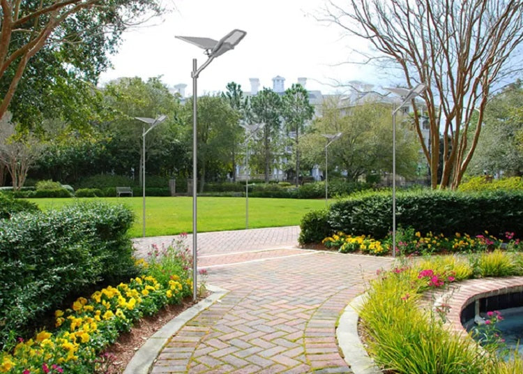 RELYARD 100W 1200Lumen/ 200W 2200Lumen/ 300W 3000Lumen/ 400W 3800Lumen, Outdoor Solar Power LED Light